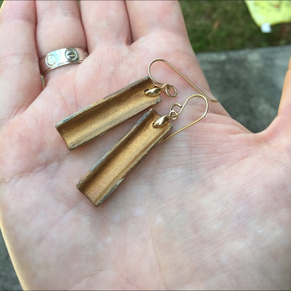 24k gold dipped leaf earrings - Picture 2 of 2